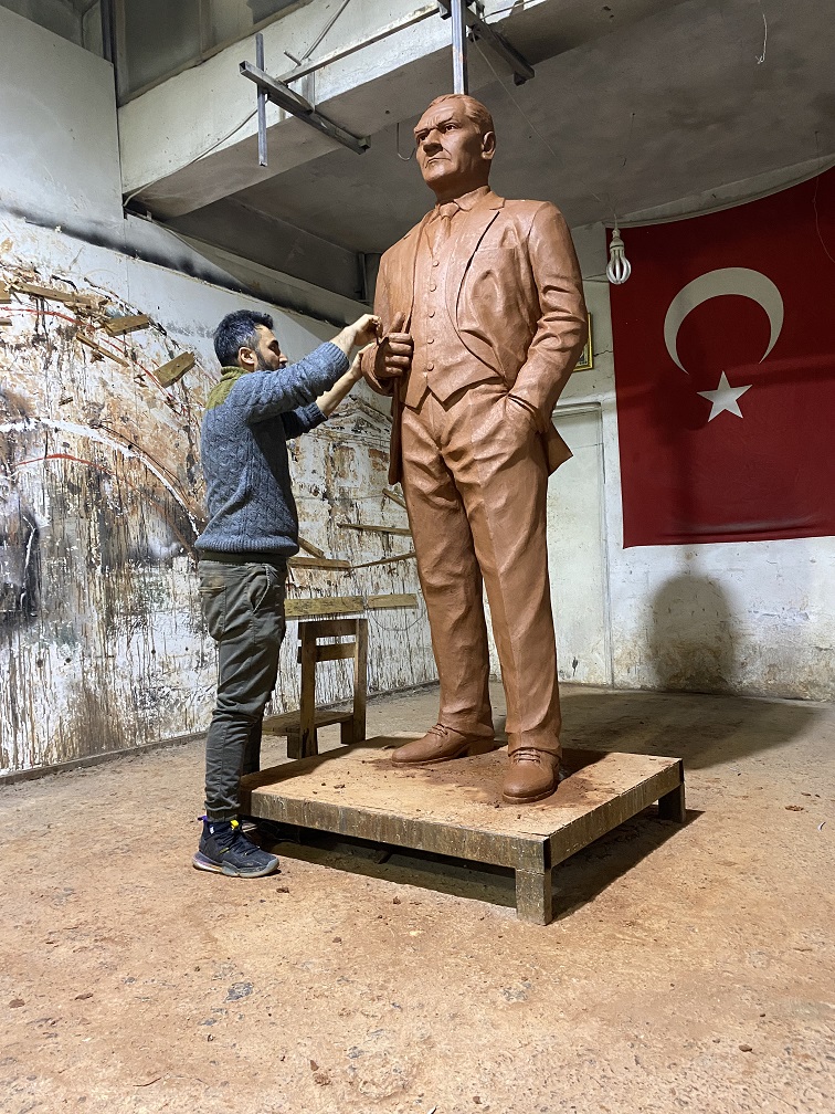 Atatürk Heykeli Boydan Atatürk Heykeli Boydan