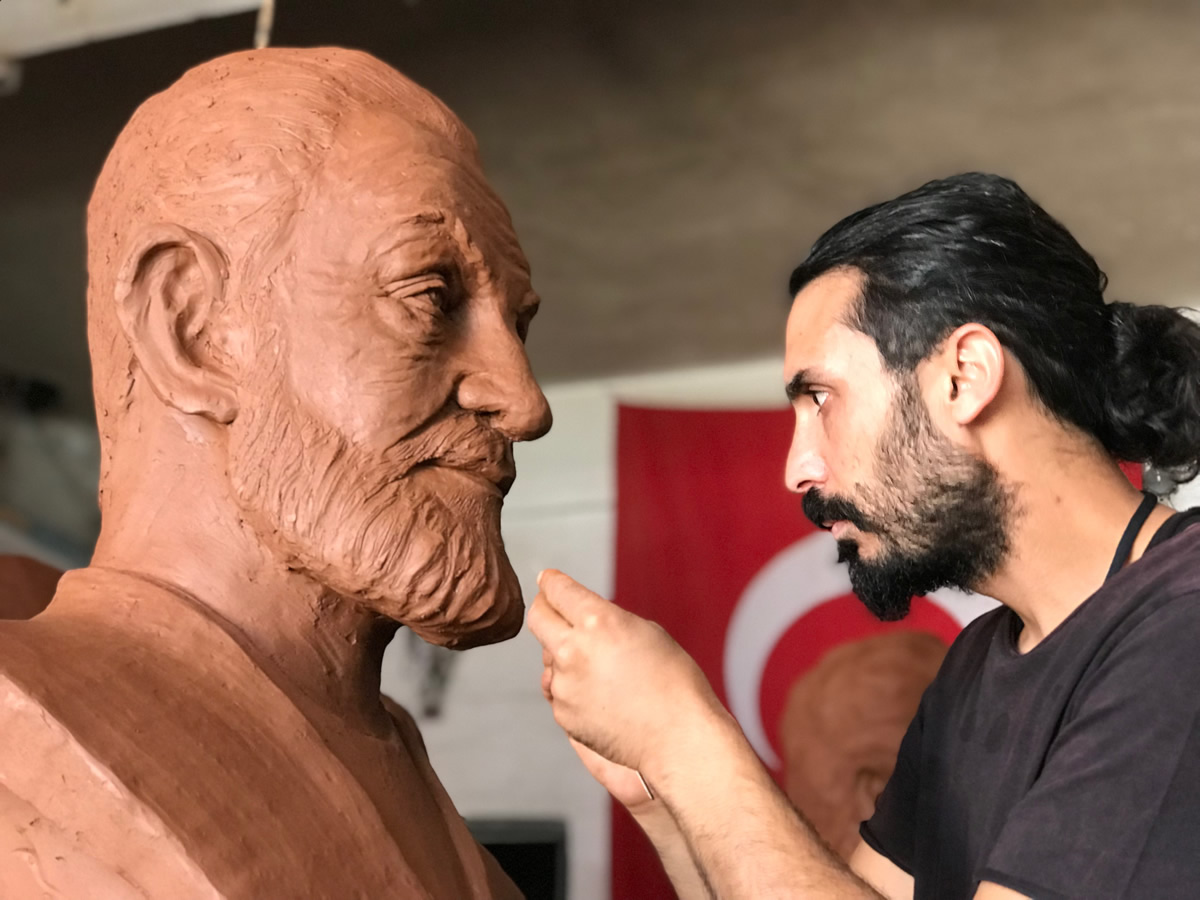 Necip Fazıl Büstü Necip Fazıl Büstü